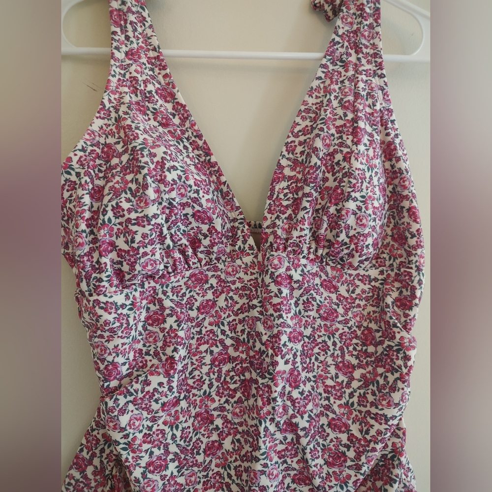Kona Sol Floral One Piece - worn once - Picture 2 of 6